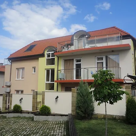 Barex Family Hotel