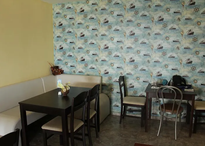 Barex Family Hotel 3*