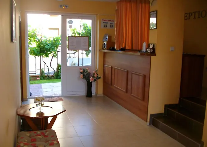 Barex Family Hotel 3*